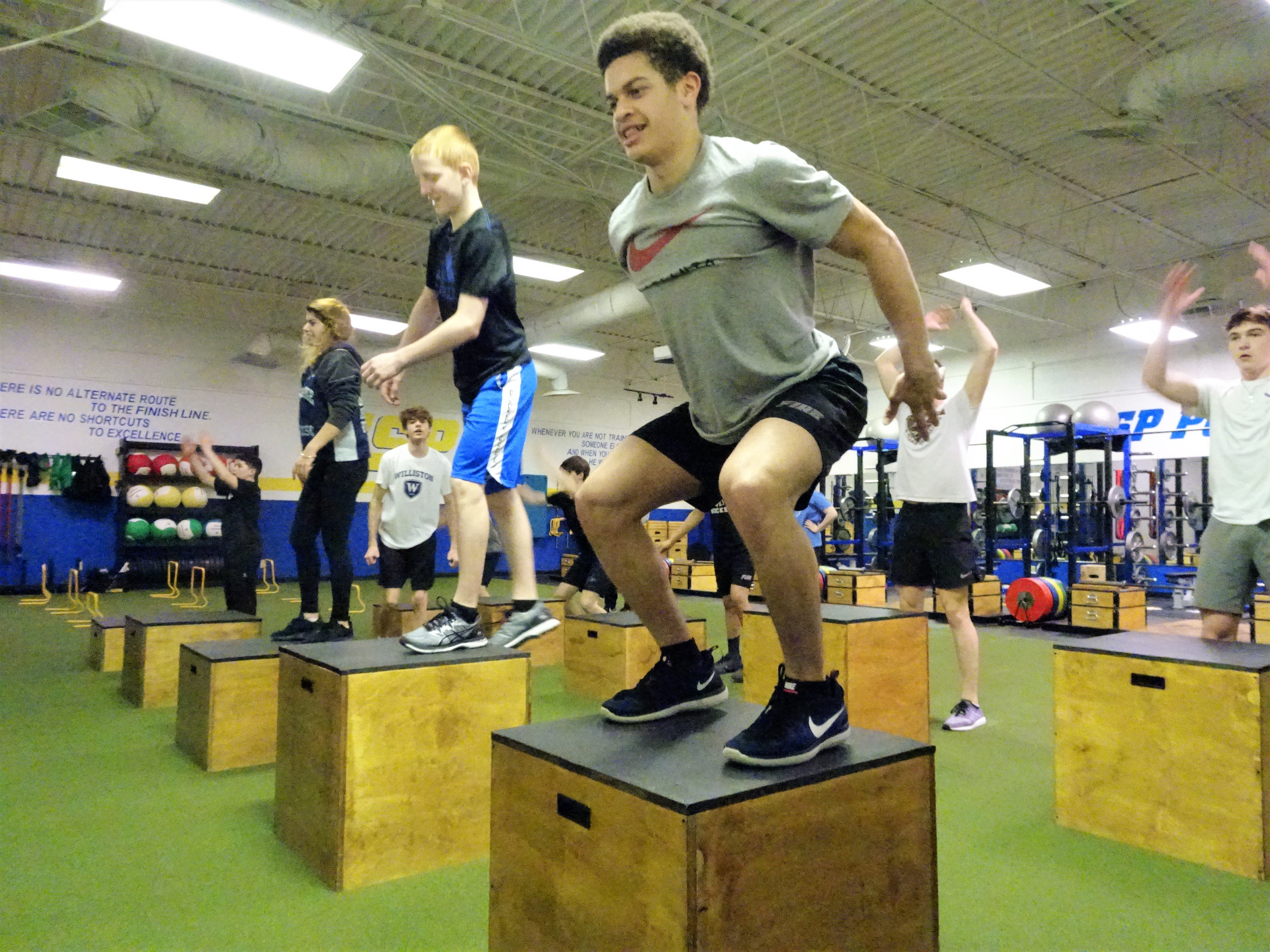 fsp elite athletes performing box jumps